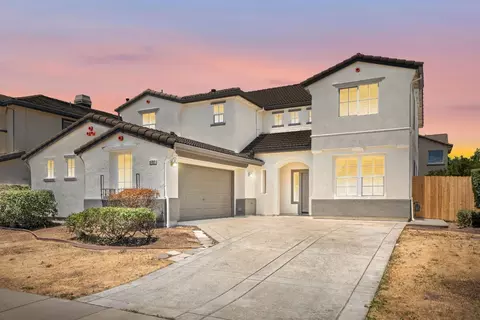 8732 Blue Maiden Way, Elk Grove, CA 95624