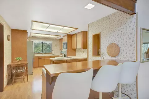 Kitchen - 20301 E Clinton Rd, Jackson, CA 95642 photo 4 of 9