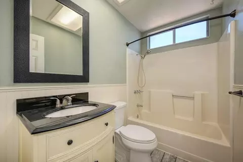 Bath - 121 Marvin Ave, Colfax, CA 95713 photo 1 of 1