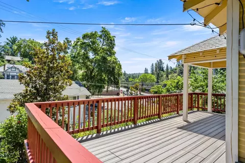 1030 Spring St, Placerville, CA 95667 photo 4