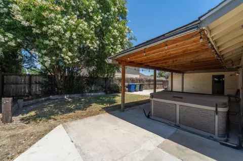 Exterior - 4029 Timahoe Dr, Modesto, CA 95356 photo 7 of 7