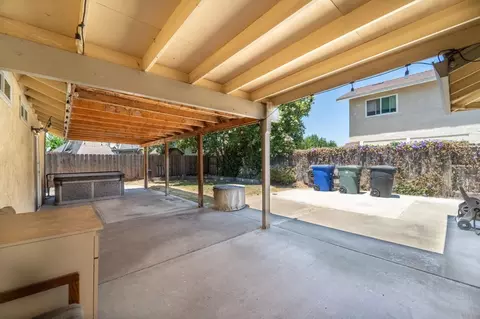 Exterior - 4029 Timahoe Dr, Modesto, CA 95356 photo 4 of 7