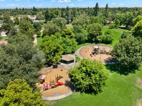 View/Area - 4513 Foster Way, Carmichael, CA 95608 photo 3 of 3