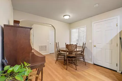 Dining - 4810 Cedar Ravine Rd, Placerville, CA 95667 photo 2 of 2