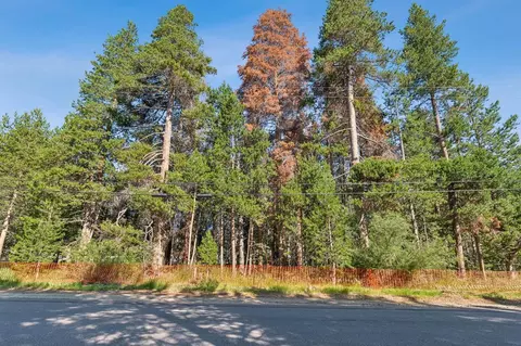 1105 E San Bernardino Ave, South Lake Tahoe, CA 96150
