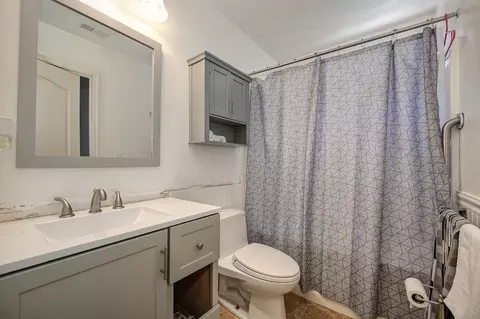 Bath - 8123 Pinefield Dr, Antelope, CA 95843 photo 4 of 5