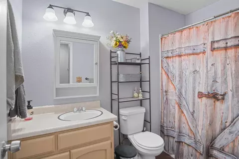 20324 Rhinestone Dr, Hilmar, CA 95324 photo 11