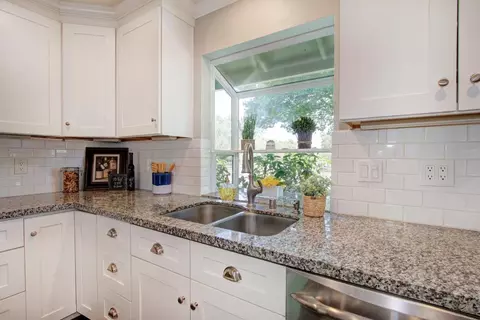 Kitchen - 7420 Carr Hall, Loomis, CA 95650 photo 10 of 10