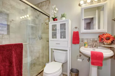 Bath - 7420 Carr Hall, Loomis, CA 95650 photo 2 of 2