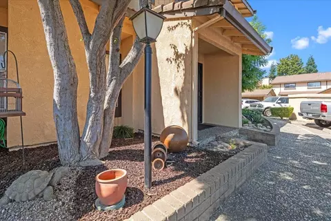 Exterior - 3138 Andre Ln, Turlock, CA 95382 photo 2 of 11