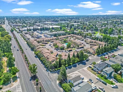 View/Area - 3138 Andre Ln, Turlock, CA 95382 photo 7 of 9