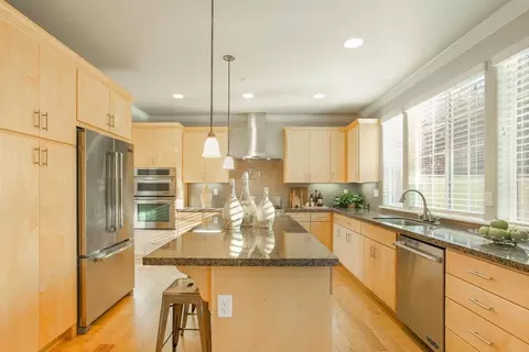 Kitchen - 4571 Blue Oak Pl, Davis, CA 95618 photo 2 of 6
