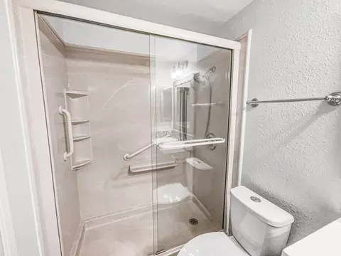 Bath - 4712 Meyer Way, Carmichael, CA 95608 photo 2 of 3