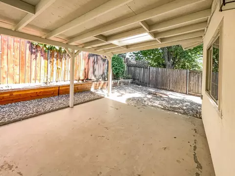 Exterior - 4712 Meyer Way, Carmichael, CA 95608 photo 7 of 8