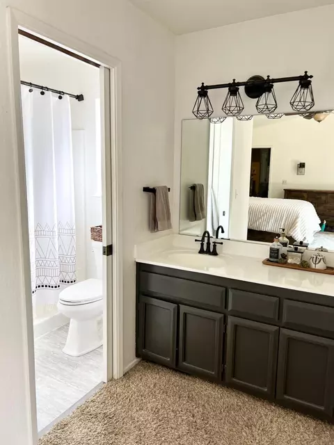 Bath - 12969 Beckwith Cir, Sonora, CA 95370 photo 1 of 3