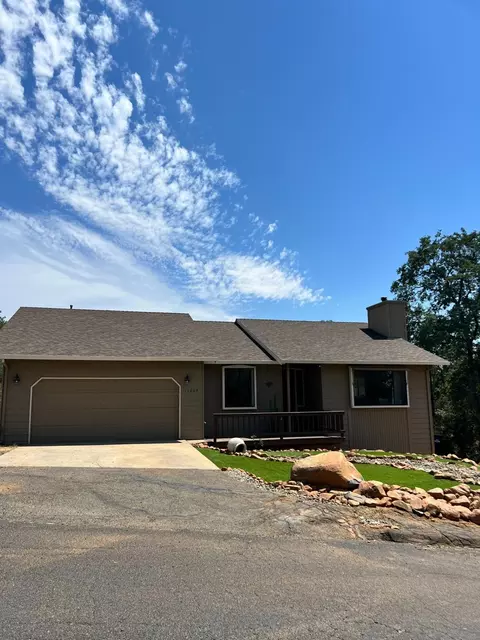 Exterior - 12969 Beckwith Cir, Sonora, CA 95370 photo 10 of 11