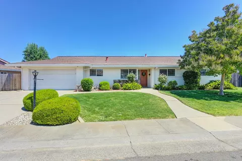 8917 Grovetree Way, Elk Grove, CA 95624