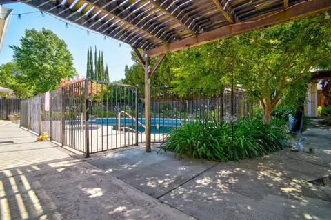 4608 Jan Dr, Carmichael, CA 95608 photo 23