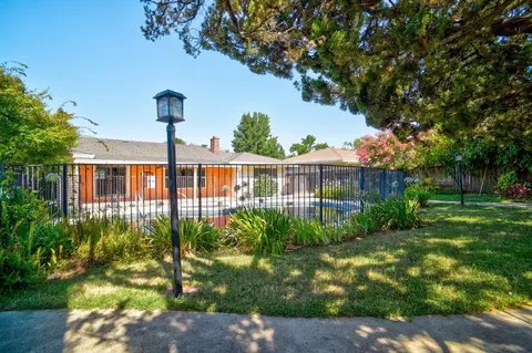 4608 Jan Dr, Carmichael, CA 95608 photo 28