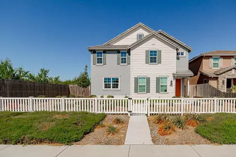 Exterior - 1631 Fulton Ave, Ripon, CA 95366 photo 5 of 7