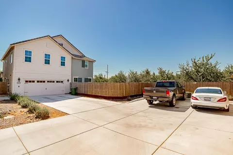 Exterior - 1631 Fulton Ave, Ripon, CA 95366 photo 2 of 7