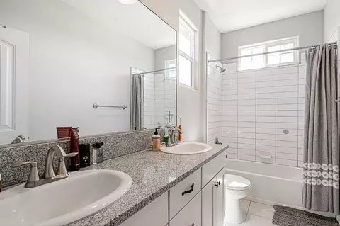Bath - 1631 Fulton Ave, Ripon, CA 95366 photo 3 of 3