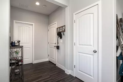 Entry Way - 1631 Fulton Ave, Ripon, CA 95366 photo 4 of 4