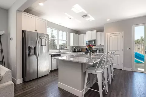 Kitchen - 1631 Fulton Ave, Ripon, CA 95366 photo 2 of 2