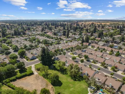 2340 Denbigh Dr, Modesto, CA 95356 photo 41