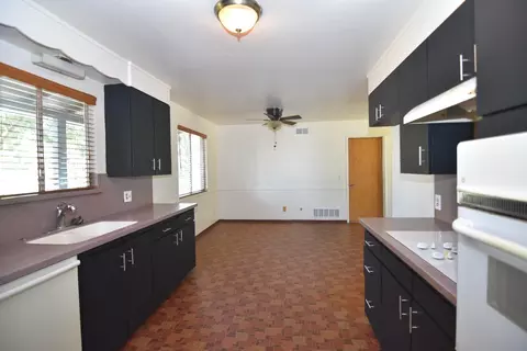 2575 E Canal Dr, Turlock, CA 95380 photo 7