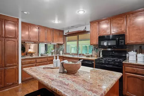 5217 Shelato Way, Carmichael, CA 95608 photo 10