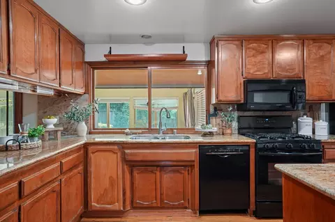 5217 Shelato Way, Carmichael, CA 95608 photo 11