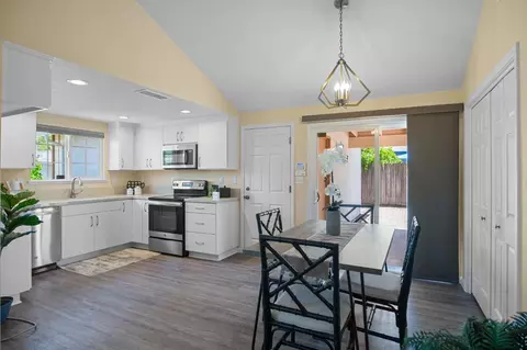2425 Oxford Ave, Turlock, CA 95382 photo 7