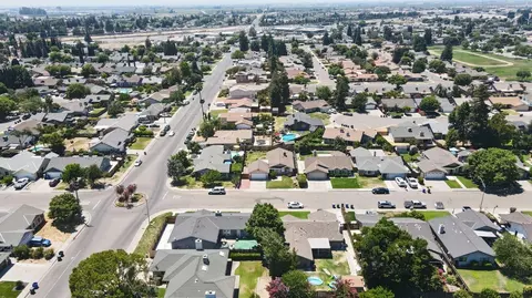 2425 Oxford Ave, Turlock, CA 95382 photo 26