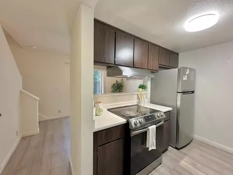 Kitchen - 2300 Sycamore Ln #18, Davis, CA 95616 photo 3 of 3