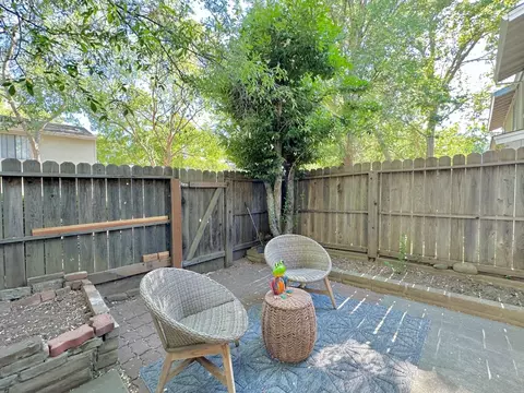 Exterior - 2300 Sycamore Ln #18, Davis, CA 95616 photo 2 of 4