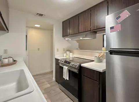 Kitchen - 2300 Sycamore Ln #18, Davis, CA 95616 photo 2 of 3