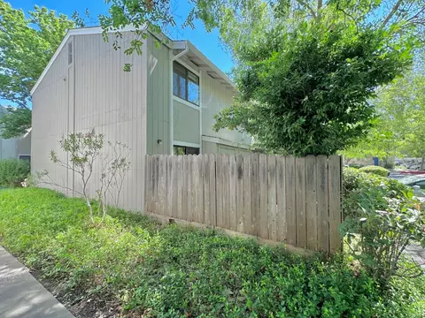 Exterior - 2300 Sycamore Ln #18, Davis, CA 95616 photo 4 of 4