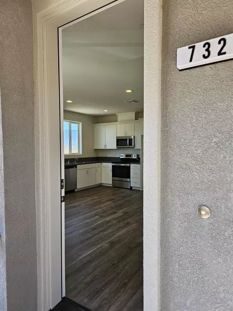 732 Gabilan Dr, Soledad, CA 93960 photo 3