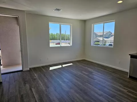732 Gabilan Dr, Soledad, CA 93960 photo 4