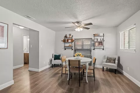 6306 Coyle Ave, Carmichael, CA 95608 photo 4