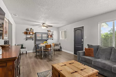 6306 Coyle Ave, Carmichael, CA 95608 photo 5