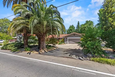 6105 Palm Dr, Carmichael, CA 95608 photo 5