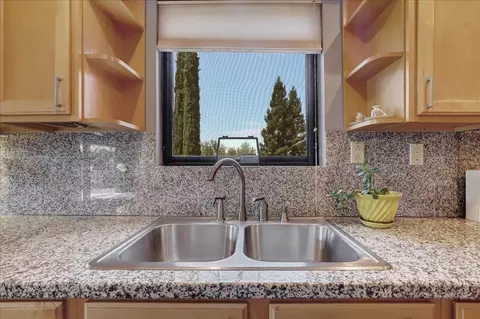 Kitchen - 23357 Meyer Ravine Rd, Grass Valley, CA 95949 photo 10 of 10