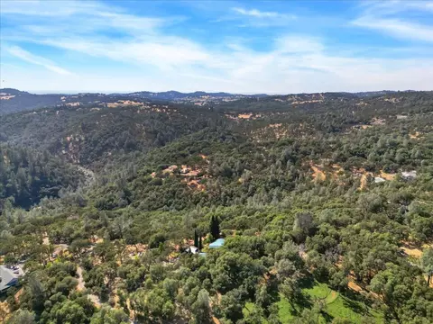 View/Area - 23357 Meyer Ravine Rd, Grass Valley, CA 95949 photo 5 of 8