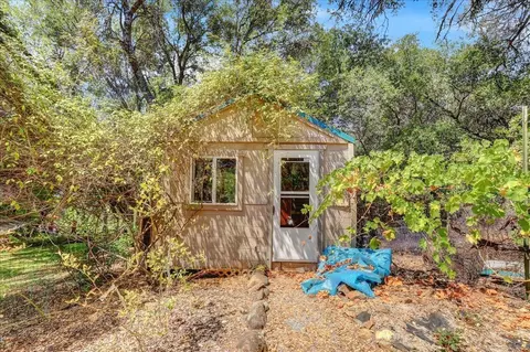 Exterior - 23357 Meyer Ravine Rd, Grass Valley, CA 95949 photo 23 of 37