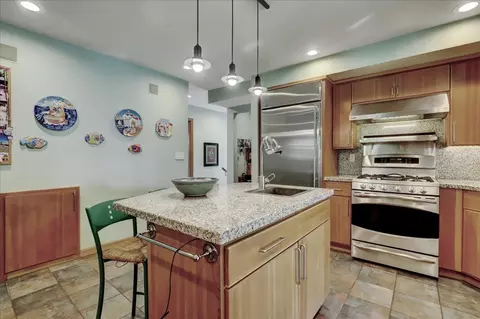 Kitchen - 23357 Meyer Ravine Rd, Grass Valley, CA 95949 photo 2 of 10