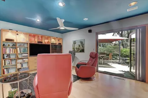 Living - 23357 Meyer Ravine Rd, Grass Valley, CA 95949 photo 4 of 8