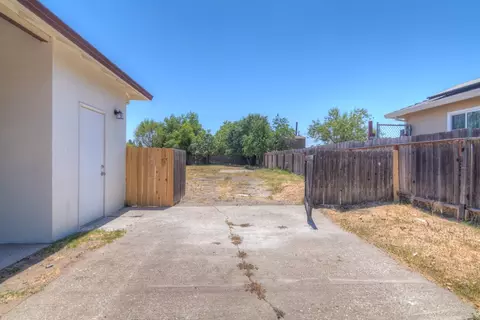 1936 Baugh St, Olivehurst, CA 95961 photo 17
