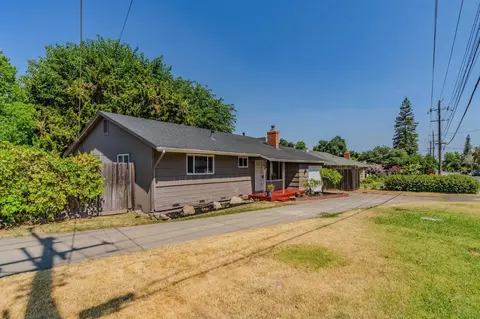 3105 Garfield Ave, Carmichael, CA 95608 photo 2